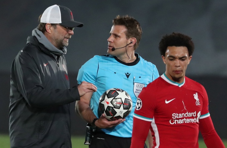 索肖周三与曼联管理层会面