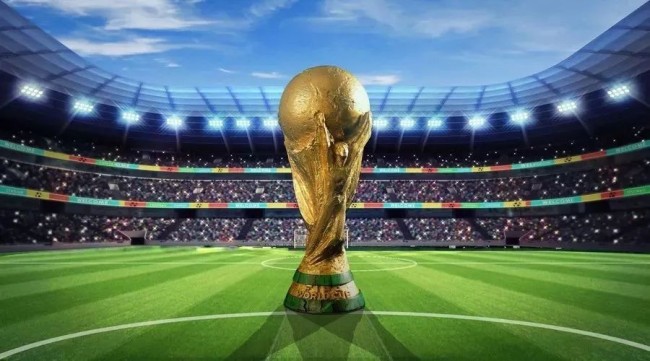 彻底爆发！勇士全队怒怼裁判，库里遭对手恶劣犯规引发强烈抗议